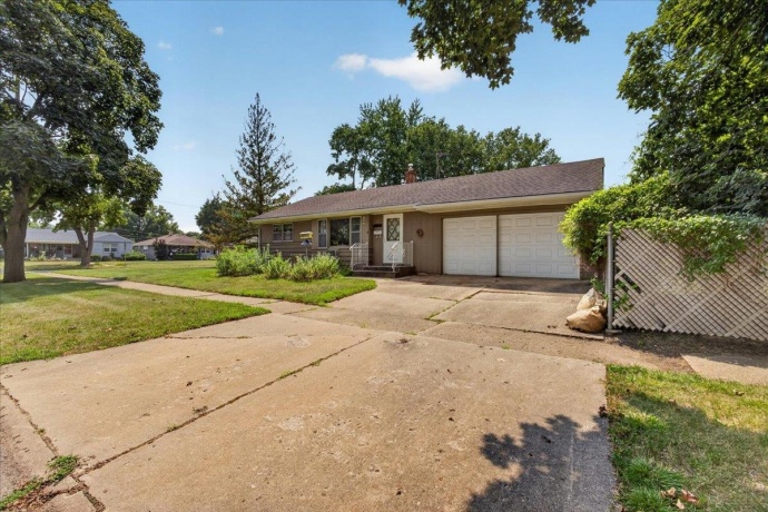 2804 Winnebago, ROCKFORD, Illinois 61103, 3 Bedrooms Bedrooms, ,1 BathroomBathrooms,House,For Sale,Winnebago,202604486