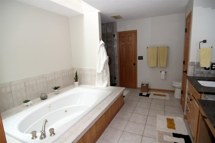 432 Village Wood, ROCKTON, Illinois 61072, 3 Bedrooms Bedrooms, ,3 BathroomsBathrooms,Condominium,For Sale,Village Wood,202604488