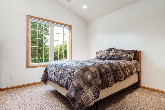 11101 EDGEMERE, ROSCOE, Illinois 61073, 3 Bedrooms Bedrooms, ,1 BathroomBathrooms,House,For Sale,EDGEMERE,202604494