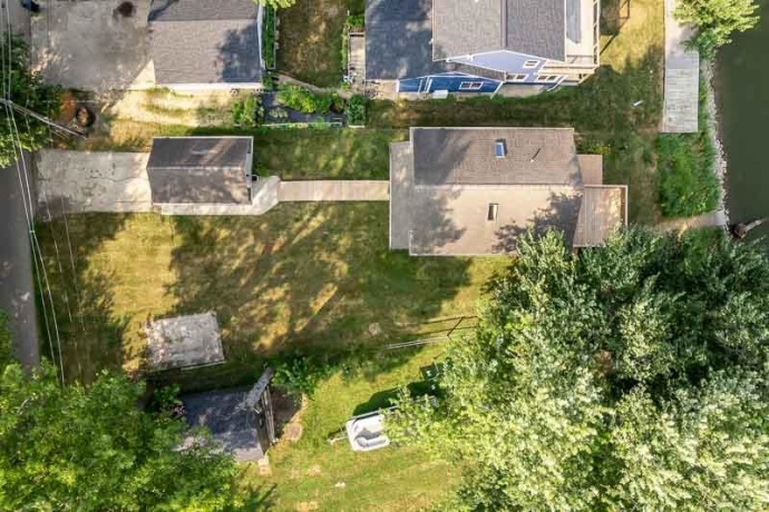 11101 EDGEMERE, ROSCOE, Illinois 61073, 3 Bedrooms Bedrooms, ,1 BathroomBathrooms,House,For Sale,EDGEMERE,202604494
