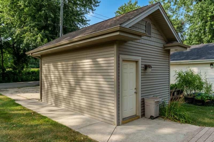 11101 EDGEMERE, ROSCOE, Illinois 61073, 3 Bedrooms Bedrooms, ,1 BathroomBathrooms,House,For Sale,EDGEMERE,202604494