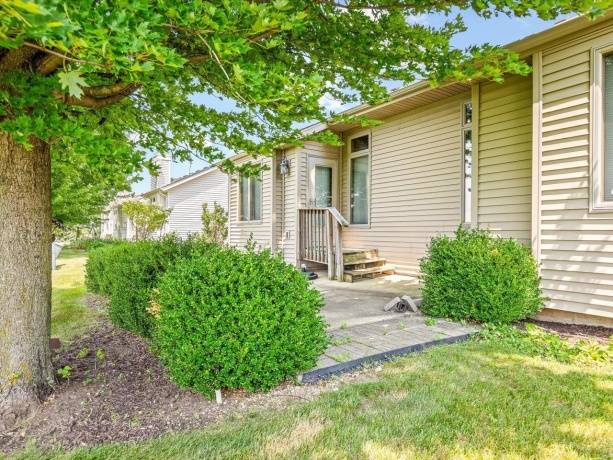 106 Katies, MOUNT MORRIS, Illinois 61054, 2 Bedrooms Bedrooms, ,2 BathroomsBathrooms,Condominium,For Sale,Katies,202604492
