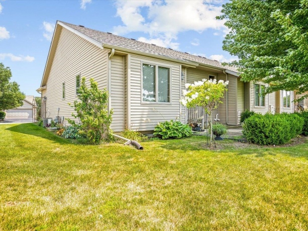 106 Katies, MOUNT MORRIS, Illinois 61054, 2 Bedrooms Bedrooms, ,2 BathroomsBathrooms,Condominium,For Sale,Katies,202604492