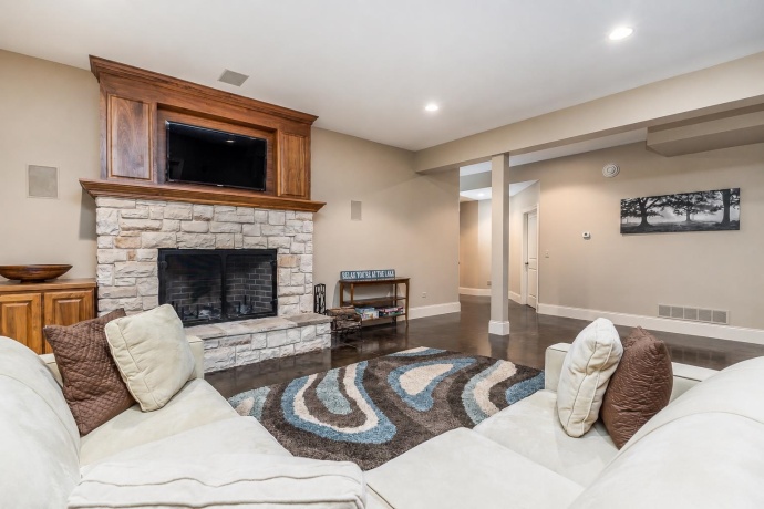 7A152 Teepee Ct, APPLE RIVER, Illinois 61001, 4 Bedrooms Bedrooms, ,4 BathroomsBathrooms,House,For Sale,Teepee Ct,202604367