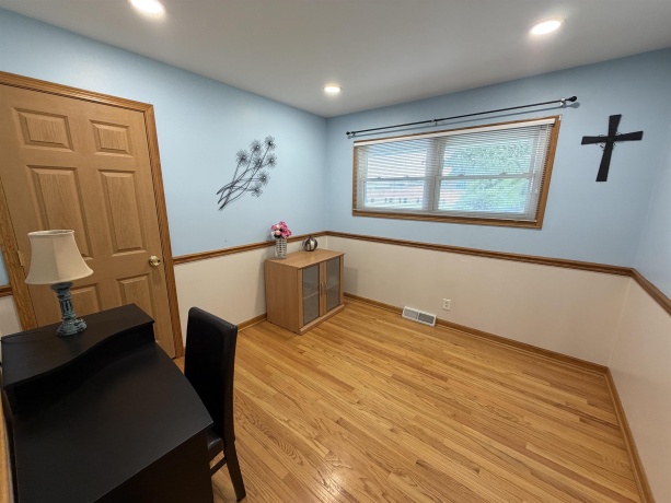 5005 Carol, ROCKFORD, Illinois 61108, 3 Bedrooms Bedrooms, ,2 BathroomsBathrooms,House,For Sale,Carol,202604496