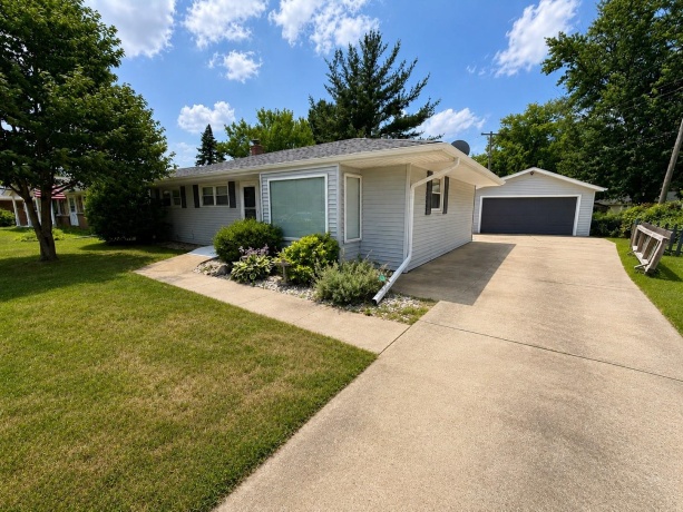 5005 Carol, ROCKFORD, Illinois 61108, 3 Bedrooms Bedrooms, ,2 BathroomsBathrooms,House,For Sale,Carol,202604496