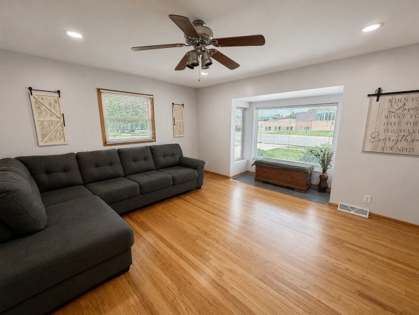 5005 Carol, ROCKFORD, Illinois 61108, 3 Bedrooms Bedrooms, ,2 BathroomsBathrooms,House,For Sale,Carol,202604496