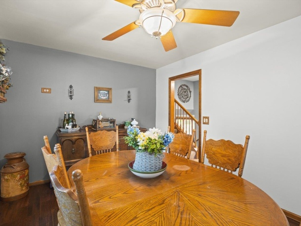 414 Lamplighter, POPLAR GROVE, Illinois 61065, 4 Bedrooms Bedrooms, ,2 BathroomsBathrooms,House,For Sale,Lamplighter,202604498