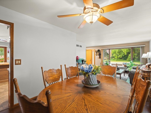414 Lamplighter, POPLAR GROVE, Illinois 61065, 4 Bedrooms Bedrooms, ,2 BathroomsBathrooms,House,For Sale,Lamplighter,202604498