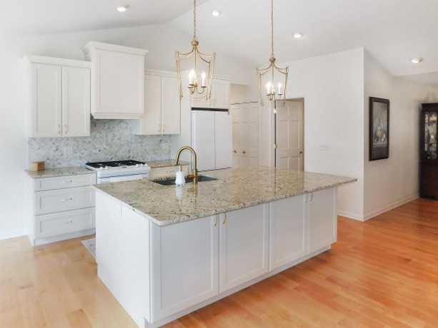 4470 Bellview, ROCKTON, Illinois 61072, 3 Bedrooms Bedrooms, ,3 BathroomsBathrooms,House,For Sale,Bellview,202604500