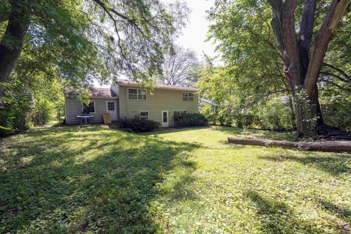 622 Warren, ROCKFORD, Illinois 61107, 3 Bedrooms Bedrooms, ,1 BathroomBathrooms,House,For Sale,Warren,202604501