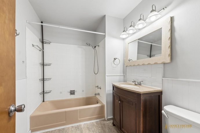 622 Warren, ROCKFORD, Illinois 61107, 3 Bedrooms Bedrooms, ,1 BathroomBathrooms,House,For Sale,Warren,202604501