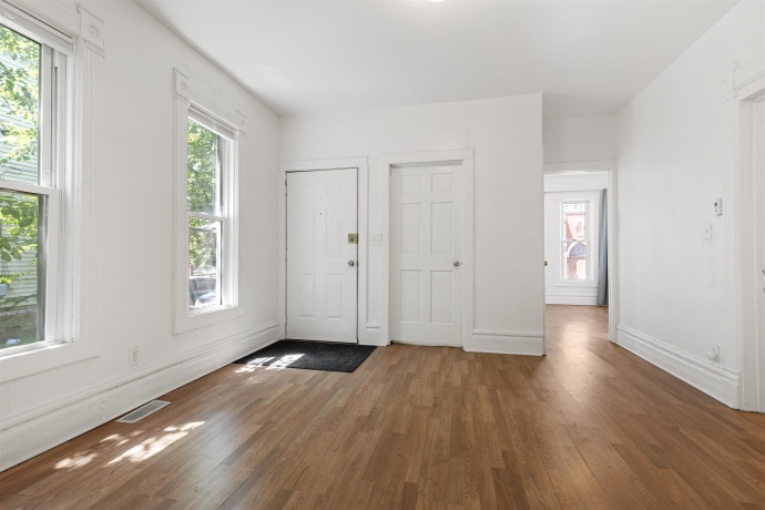 606 6th, ROCKFORD, Illinois 61104, ,2 Units,For Sale,6th,202604513