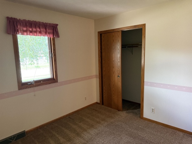 2109 Cimarron, FREEPORT, Illinois 61032, 3 Bedrooms Bedrooms, ,2 BathroomsBathrooms,House,For Sale,Cimarron,202604514