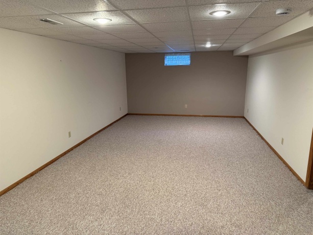 2109 Cimarron, FREEPORT, Illinois 61032, 3 Bedrooms Bedrooms, ,2 BathroomsBathrooms,House,For Sale,Cimarron,202604514