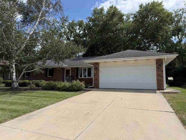 2109 Cimarron, FREEPORT, Illinois 61032, 3 Bedrooms Bedrooms, ,2 BathroomsBathrooms,House,For Sale,Cimarron,202604514