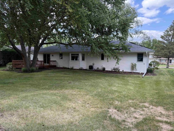 2109 Cimarron, FREEPORT, Illinois 61032, 3 Bedrooms Bedrooms, ,2 BathroomsBathrooms,House,For Sale,Cimarron,202604514