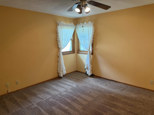 2109 Cimarron, FREEPORT, Illinois 61032, 3 Bedrooms Bedrooms, ,2 BathroomsBathrooms,House,For Sale,Cimarron,202604514