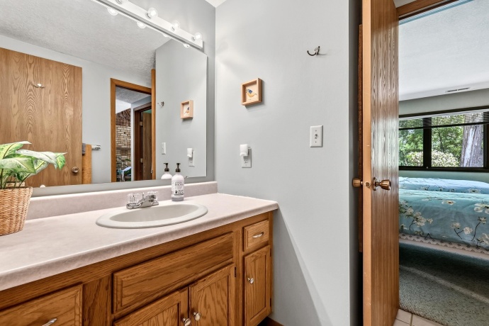 20 Valleywood, GALENA, Illinois 61036, 2 Bedrooms Bedrooms, ,2 BathroomsBathrooms,Condominium,For Sale,Valleywood,202604516