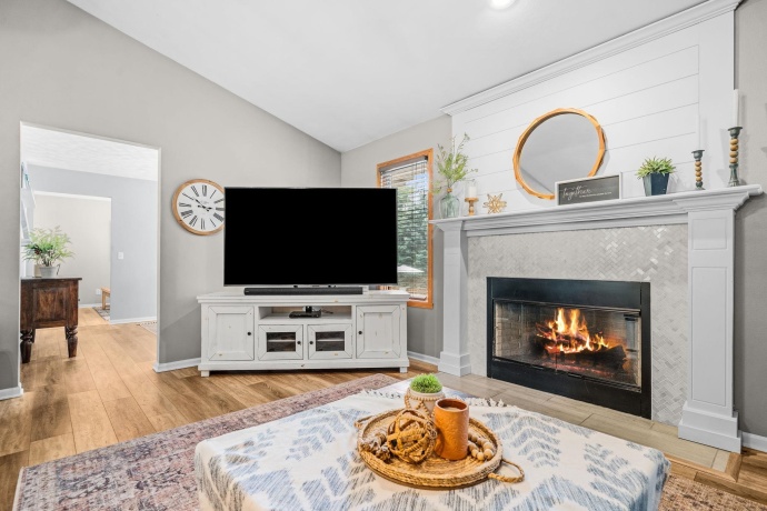 11808 Tar Heel, ROCKTON, Illinois 61072, 3 Bedrooms Bedrooms, ,3 BathroomsBathrooms,House,For Sale,Tar Heel,202604518