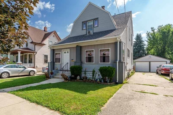 1810 8th, ROCKFORD, Illinois 61104, 3 Bedrooms Bedrooms, ,1 BathroomBathrooms,House,For Sale,8th,202604521