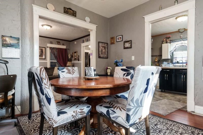 1810 8th, ROCKFORD, Illinois 61104, 3 Bedrooms Bedrooms, ,1 BathroomBathrooms,House,For Sale,8th,202604521