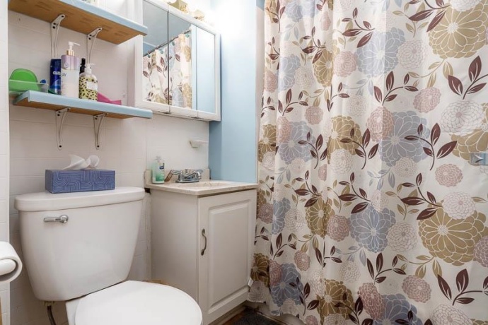 1810 8th, ROCKFORD, Illinois 61104, 3 Bedrooms Bedrooms, ,1 BathroomBathrooms,House,For Sale,8th,202604521