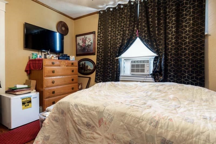 1810 8th, ROCKFORD, Illinois 61104, 3 Bedrooms Bedrooms, ,1 BathroomBathrooms,House,For Sale,8th,202604521