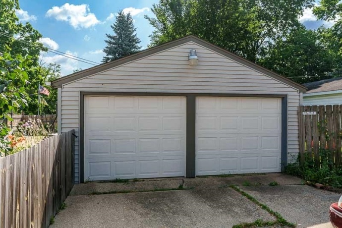1810 8th, ROCKFORD, Illinois 61104, 3 Bedrooms Bedrooms, ,1 BathroomBathrooms,House,For Sale,8th,202604521