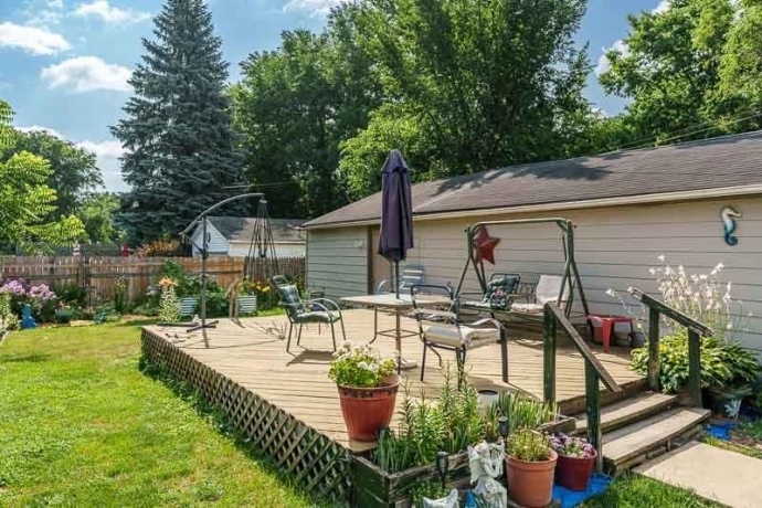 1810 8th, ROCKFORD, Illinois 61104, 3 Bedrooms Bedrooms, ,1 BathroomBathrooms,House,For Sale,8th,202604521