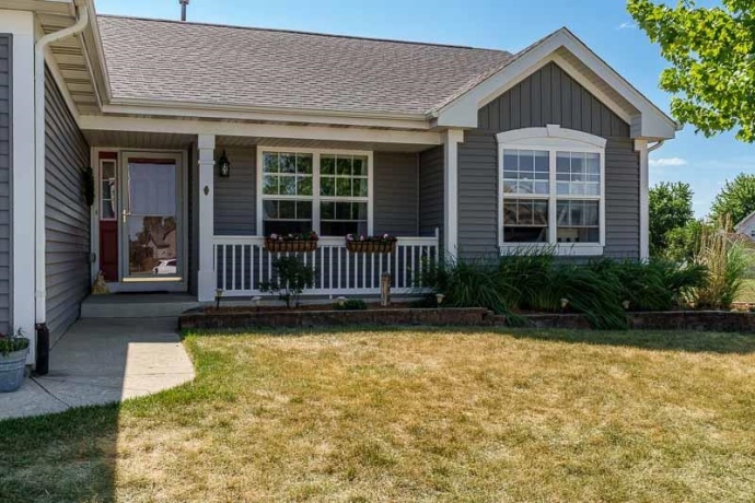 5649 THRIBBLE CROSS, ROSCOE, Illinois 61073, 3 Bedrooms Bedrooms, ,2 BathroomsBathrooms,House,For Sale,THRIBBLE CROSS,202604522