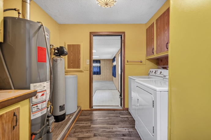 3646 ALGONQUIN, ROCKFORD, Illinois 61102, 3 Bedrooms Bedrooms, ,2 BathroomsBathrooms,House,For Sale,ALGONQUIN,202604526