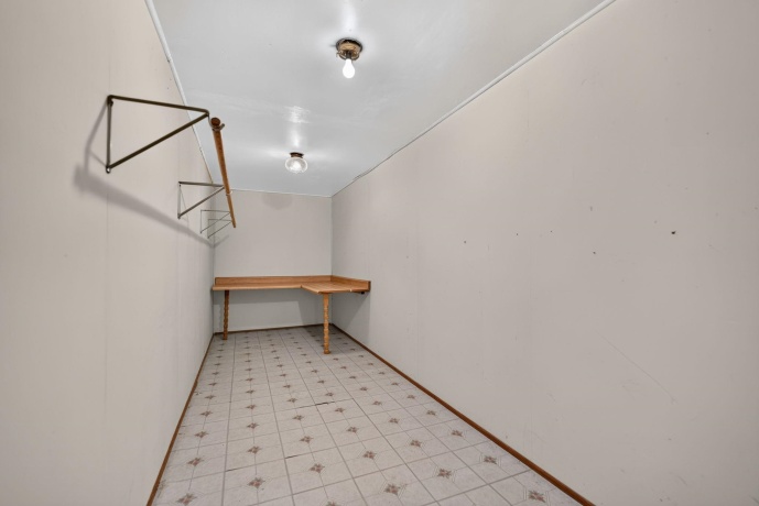 3646 ALGONQUIN, ROCKFORD, Illinois 61102, 3 Bedrooms Bedrooms, ,2 BathroomsBathrooms,House,For Sale,ALGONQUIN,202604526
