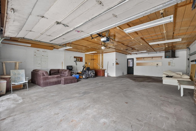 3646 ALGONQUIN, ROCKFORD, Illinois 61102, 3 Bedrooms Bedrooms, ,2 BathroomsBathrooms,House,For Sale,ALGONQUIN,202604526