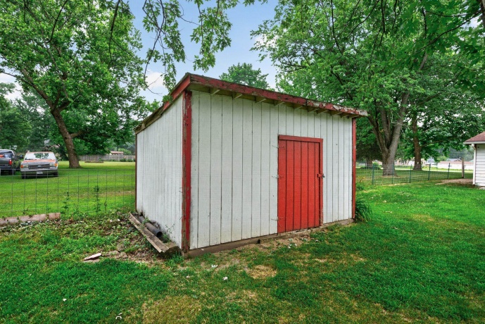 3646 ALGONQUIN, ROCKFORD, Illinois 61102, 3 Bedrooms Bedrooms, ,2 BathroomsBathrooms,House,For Sale,ALGONQUIN,202604526