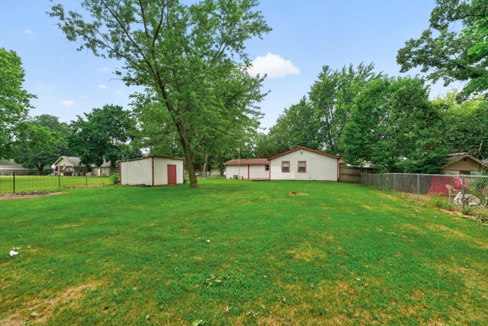 3646 ALGONQUIN, ROCKFORD, Illinois 61102, 3 Bedrooms Bedrooms, ,2 BathroomsBathrooms,House,For Sale,ALGONQUIN,202604526
