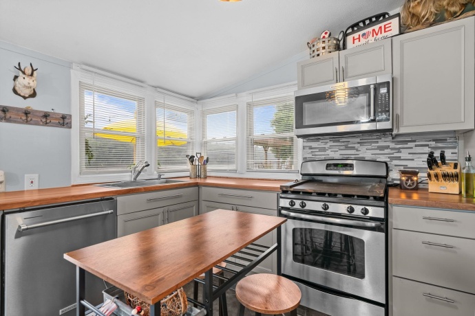 2763 Brooks Island, OREGON, Illinois 61061, 2 Bedrooms Bedrooms, ,2 BathroomsBathrooms,House,For Sale,Brooks Island,202604528