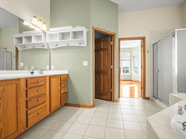 3729 Lakeview, WINNEBAGO, Illinois 61088, 4 Bedrooms Bedrooms, ,3 BathroomsBathrooms,Condominium,For Sale,Lakeview,202604529