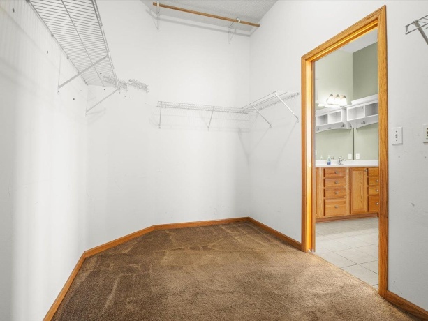 3729 Lakeview, WINNEBAGO, Illinois 61088, 4 Bedrooms Bedrooms, ,3 BathroomsBathrooms,Condominium,For Sale,Lakeview,202604529
