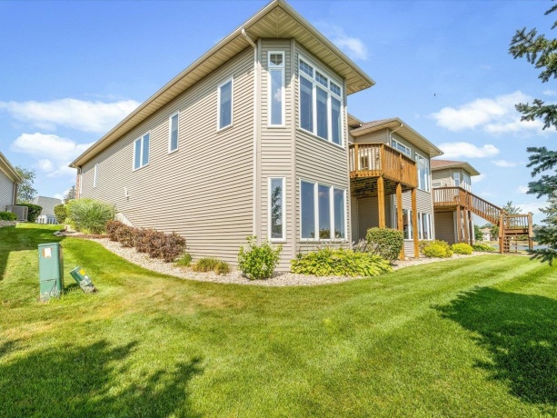 3729 Lakeview, WINNEBAGO, Illinois 61088, 4 Bedrooms Bedrooms, ,3 BathroomsBathrooms,Condominium,For Sale,Lakeview,202604529