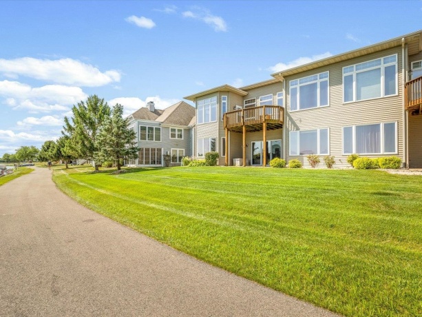 3729 Lakeview, WINNEBAGO, Illinois 61088, 4 Bedrooms Bedrooms, ,3 BathroomsBathrooms,Condominium,For Sale,Lakeview,202604529