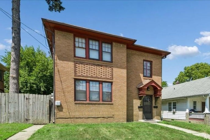 905 18th, ROCKFORD, Illinois 61104, ,2 Units,For Sale,18th,202604180