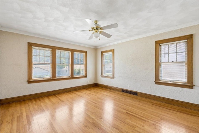 905 18th, ROCKFORD, Illinois 61104, ,2 Units,For Sale,18th,202604180