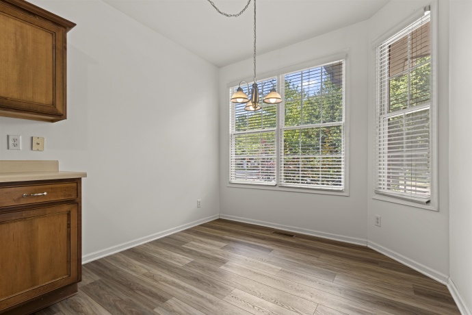 2947 Troon, ROCKFORD, Illinois 61114, 2 Bedrooms Bedrooms, ,2 BathroomsBathrooms,Condominium,For Sale,Troon,202604531