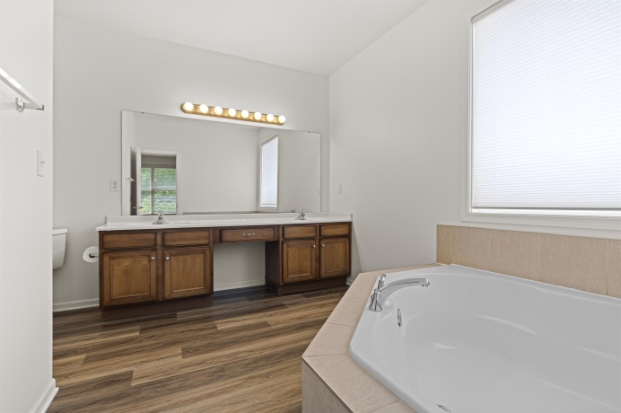 2947 Troon, ROCKFORD, Illinois 61114, 2 Bedrooms Bedrooms, ,2 BathroomsBathrooms,Condominium,For Sale,Troon,202604531