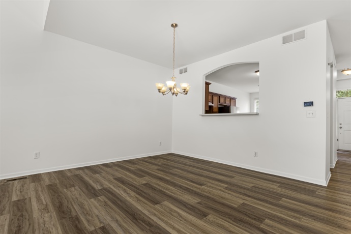 2947 Troon, ROCKFORD, Illinois 61114, 2 Bedrooms Bedrooms, ,2 BathroomsBathrooms,Condominium,For Sale,Troon,202604531