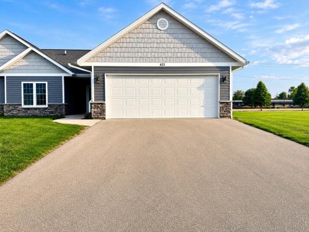 621 Hewitt, FORRESTON, Illinois 61030, 2 Bedrooms Bedrooms, ,2 BathroomsBathrooms,House,For Sale,Hewitt,202604530