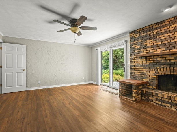 1770 Sweetbriar, ROCKFORD, Illinois 61107, 4 Bedrooms Bedrooms, ,2 BathroomsBathrooms,House,For Sale,Sweetbriar,202604535
