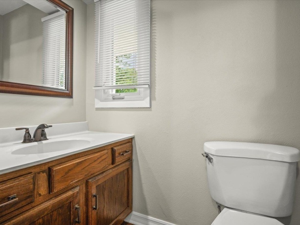 1770 Sweetbriar, ROCKFORD, Illinois 61107, 4 Bedrooms Bedrooms, ,2 BathroomsBathrooms,House,For Sale,Sweetbriar,202604535