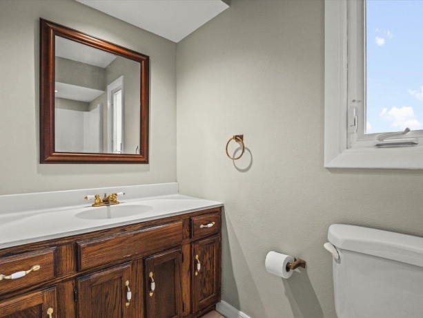 1770 Sweetbriar, ROCKFORD, Illinois 61107, 4 Bedrooms Bedrooms, ,2 BathroomsBathrooms,House,For Sale,Sweetbriar,202604535